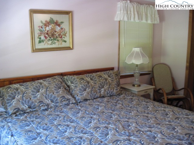 182 Pine Ridge Loop Newland, NC 28657 - Photo 21 of 28 Gallery Image 21