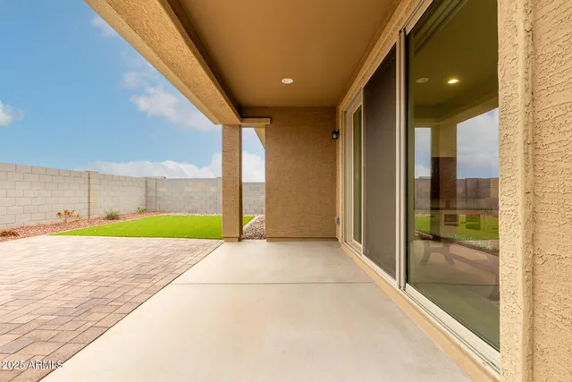 a view of outdoor space and window