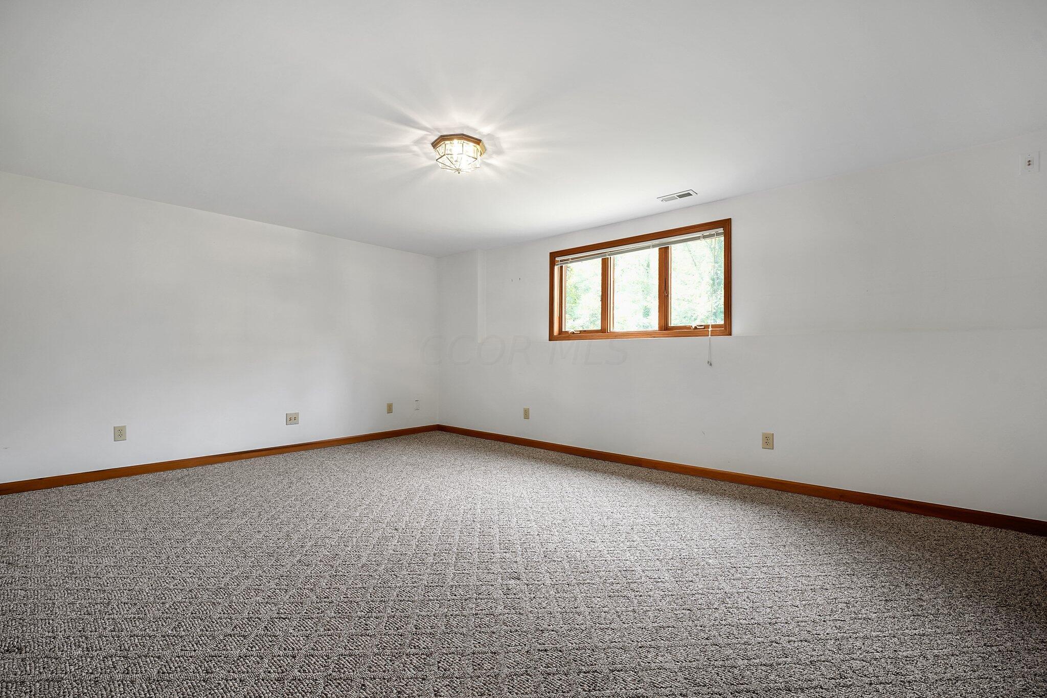 12300 Toll Gate Road Pickerington, OH 43147 - Photo 26 of 35 26-web-or-mls-12300-toll-gate-rd-nw
