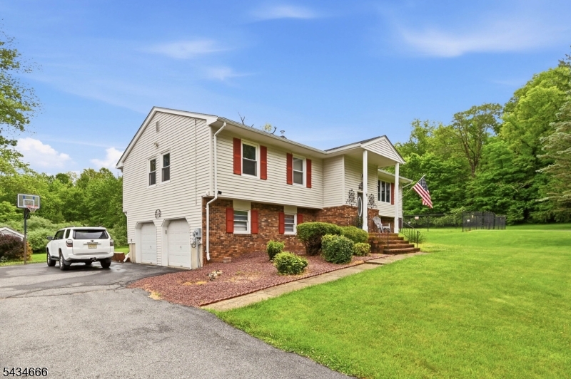 18 Reger Road Succasunna, NJ 07876 - Photo 31 of 34