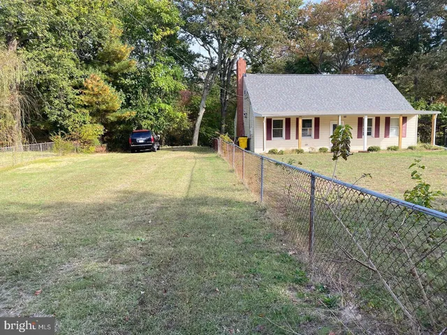 $2,850 | 1342 Edna Road, Pasadena, MD 21122