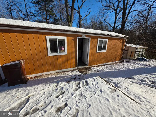 $2,850 | 1342 Edna Road, Pasadena, MD 21122