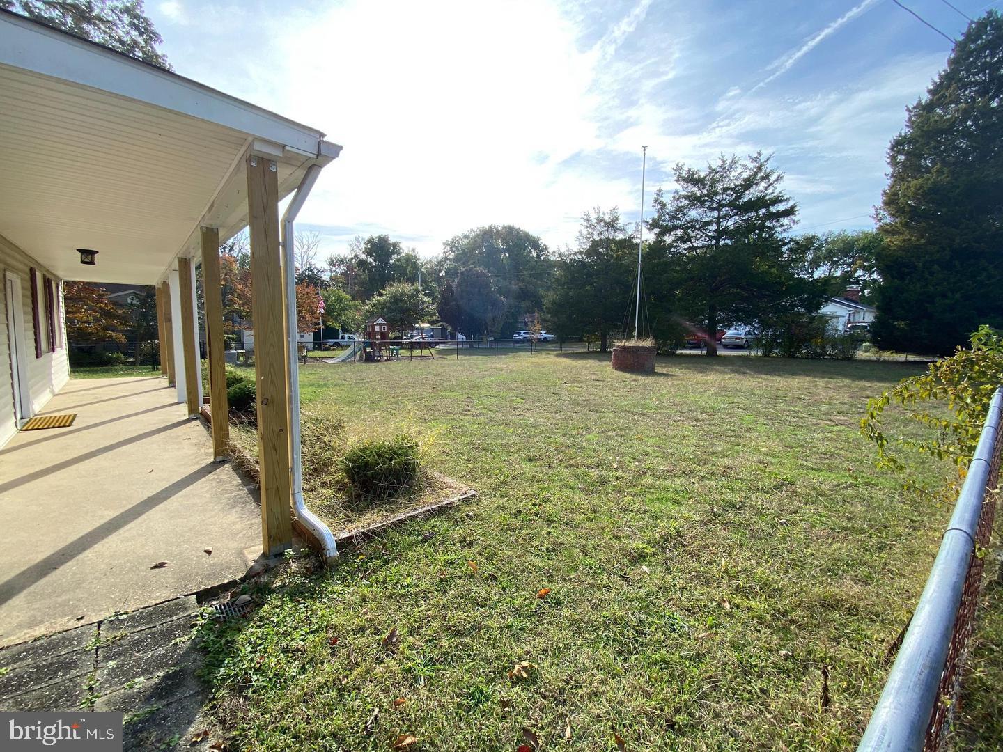 1342 Edna Road Pasadena, MD 21122 - Photo 5 of 31 a view of a backyard