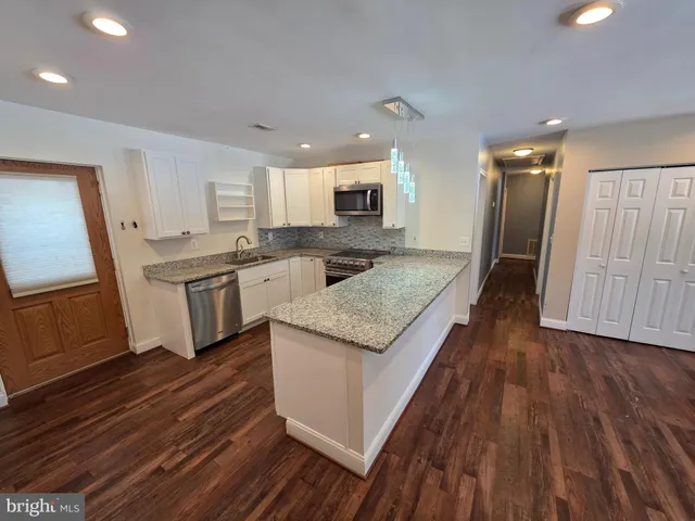 $2,850 | 1342 Edna Road, Pasadena, MD 21122