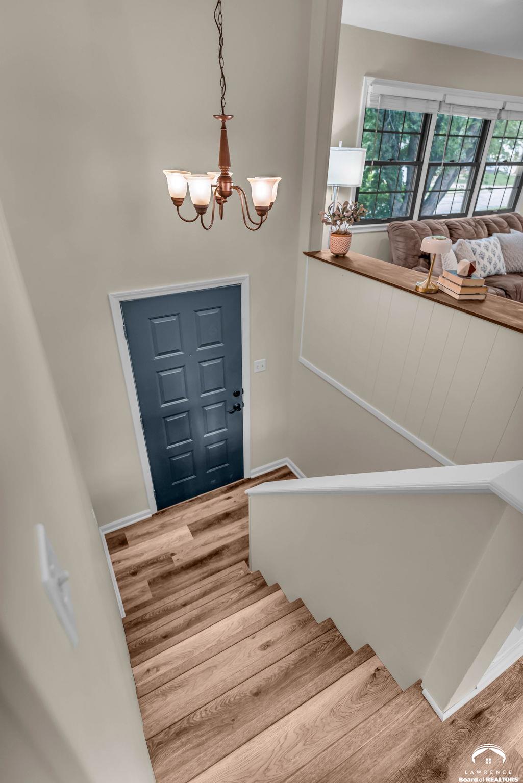 2122 Marvonne Road Lawrence, KS 66047 - Photo 4 of 45