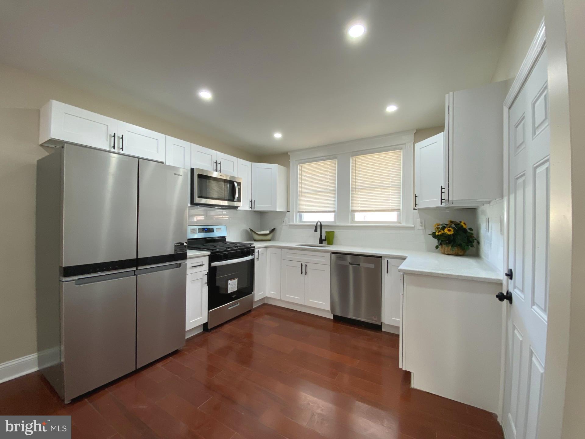 397 Bayard Road Upper Darby, PA 19082 - Photo 5 of 21