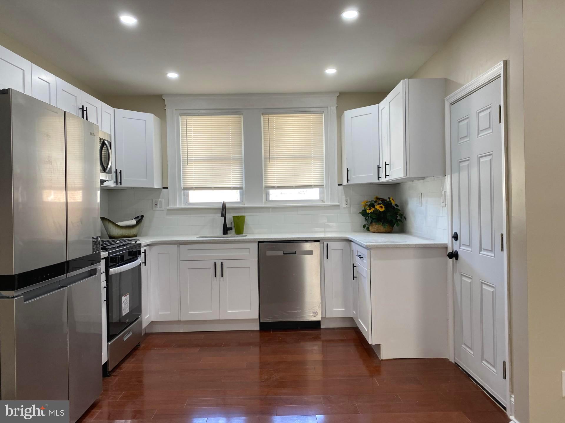 397 Bayard Road Upper Darby, PA 19082 - Photo 6 of 21