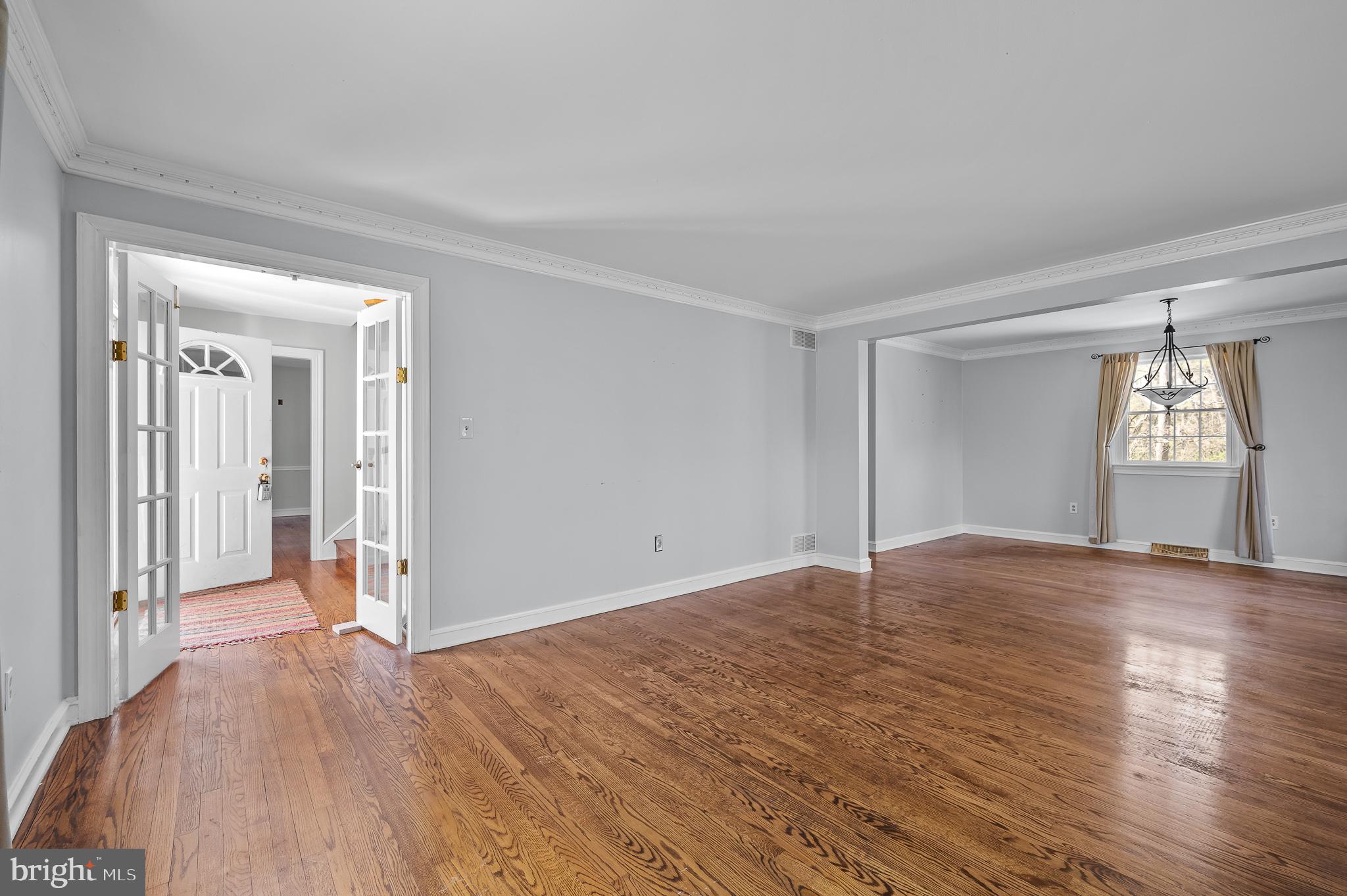 Living Room/Dining Room