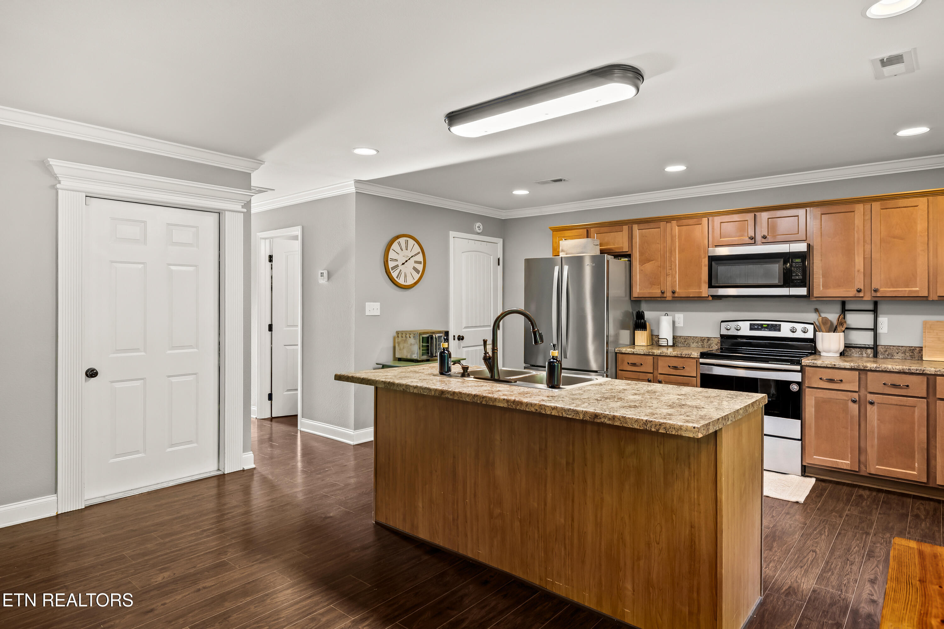 215 Rye Drive Maryville, TN 37801 - Photo 13 of 32 215RyeDr-11