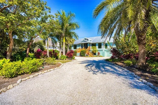 $2,295,000 | 4960 Joewood Drive, Sanibel, FL 33957