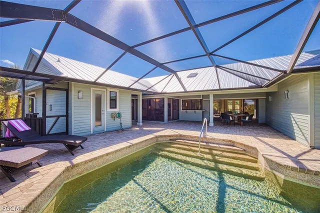 $2,294,000 | 4960 Joewood Drive, Sanibel, FL 33957