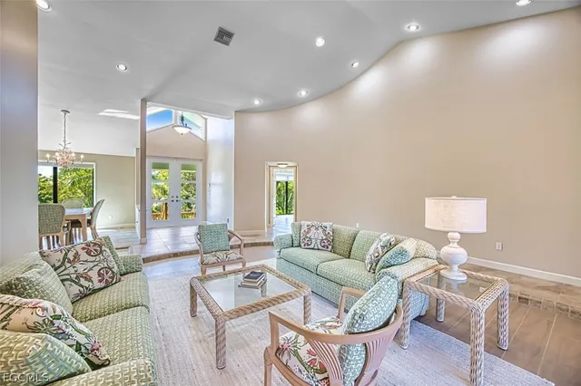 $2,294,000 | 4960 Joewood Drive, Sanibel, FL 33957