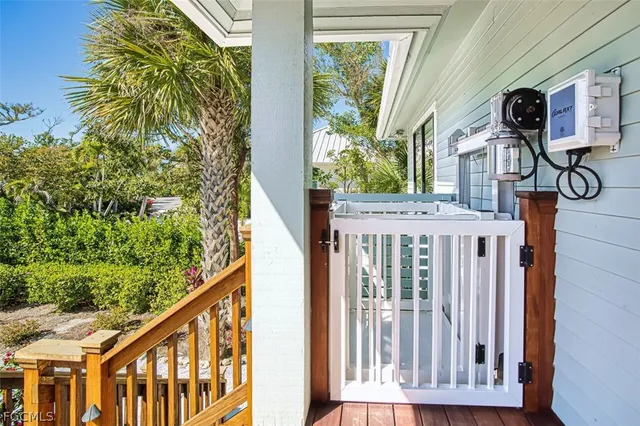 $2,294,000 | 4960 Joewood Drive, Sanibel, FL 33957