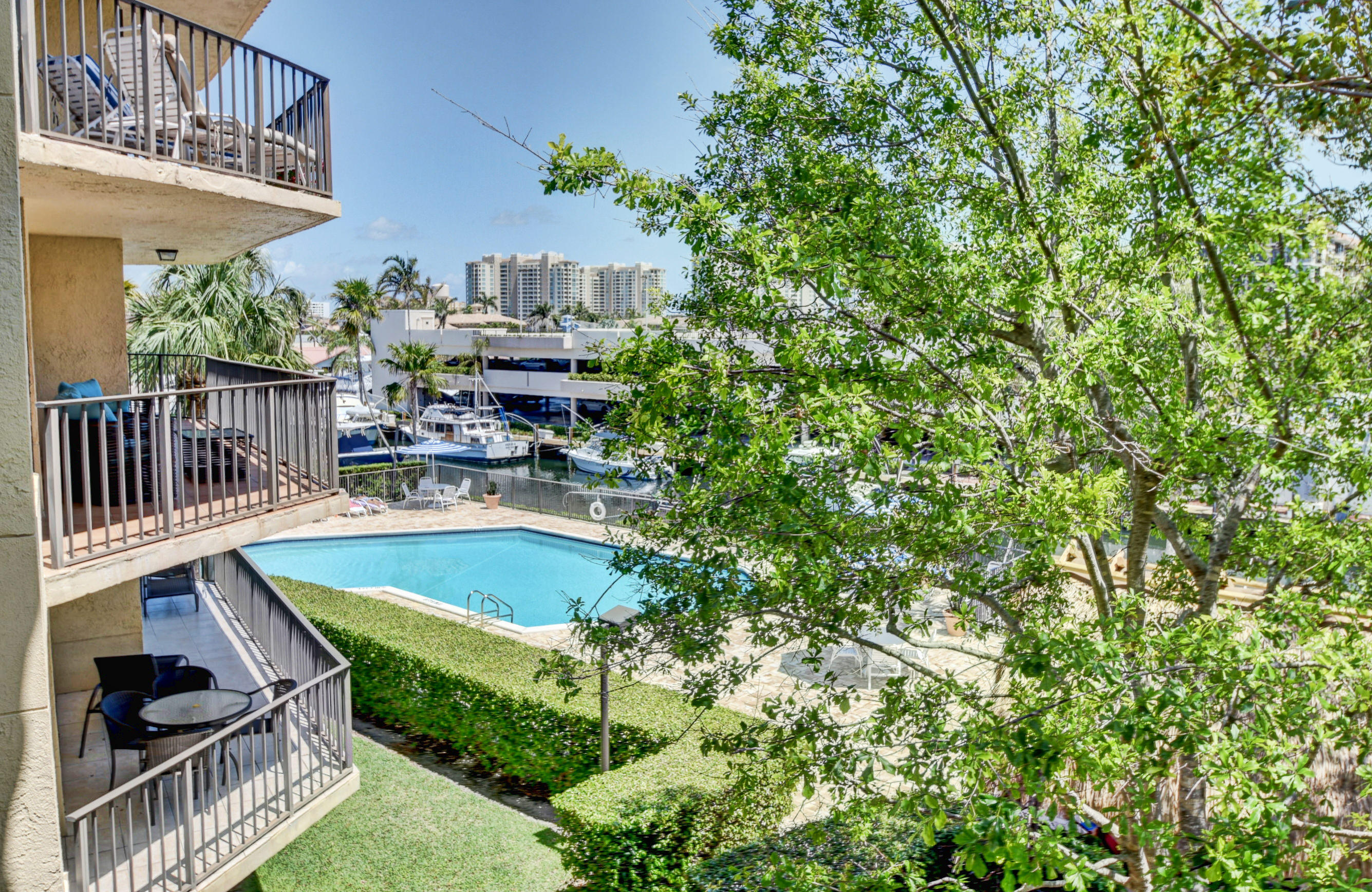 799 Jeffery Street, Unit 3110 Boca Raton, FL 33487 - Photo 18 of 21 VIEW OF POOL