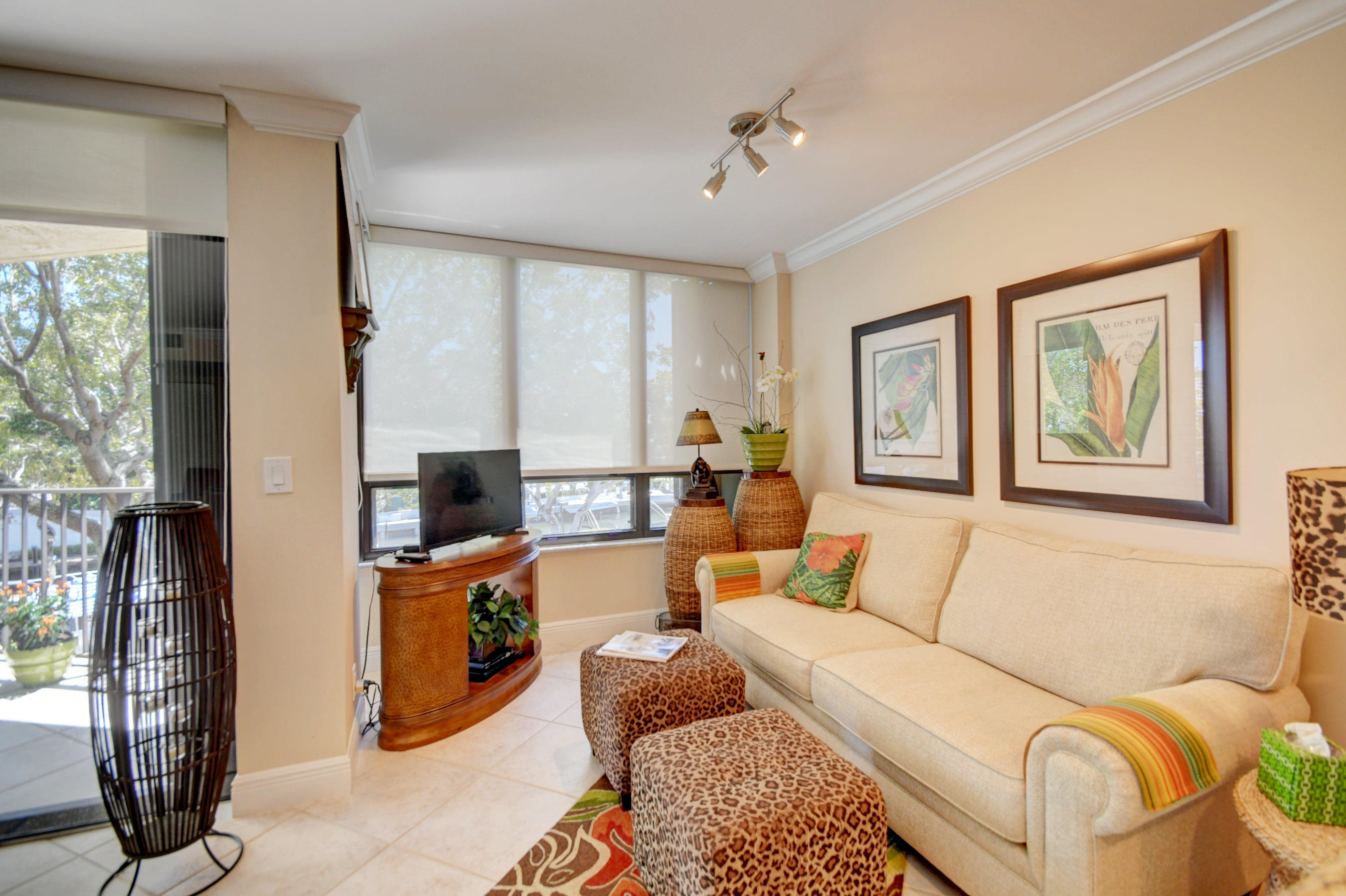 799 Jeffery Street, Unit 3110 Boca Raton, FL 33487 - Photo 7 of 21 SITTING ROOM