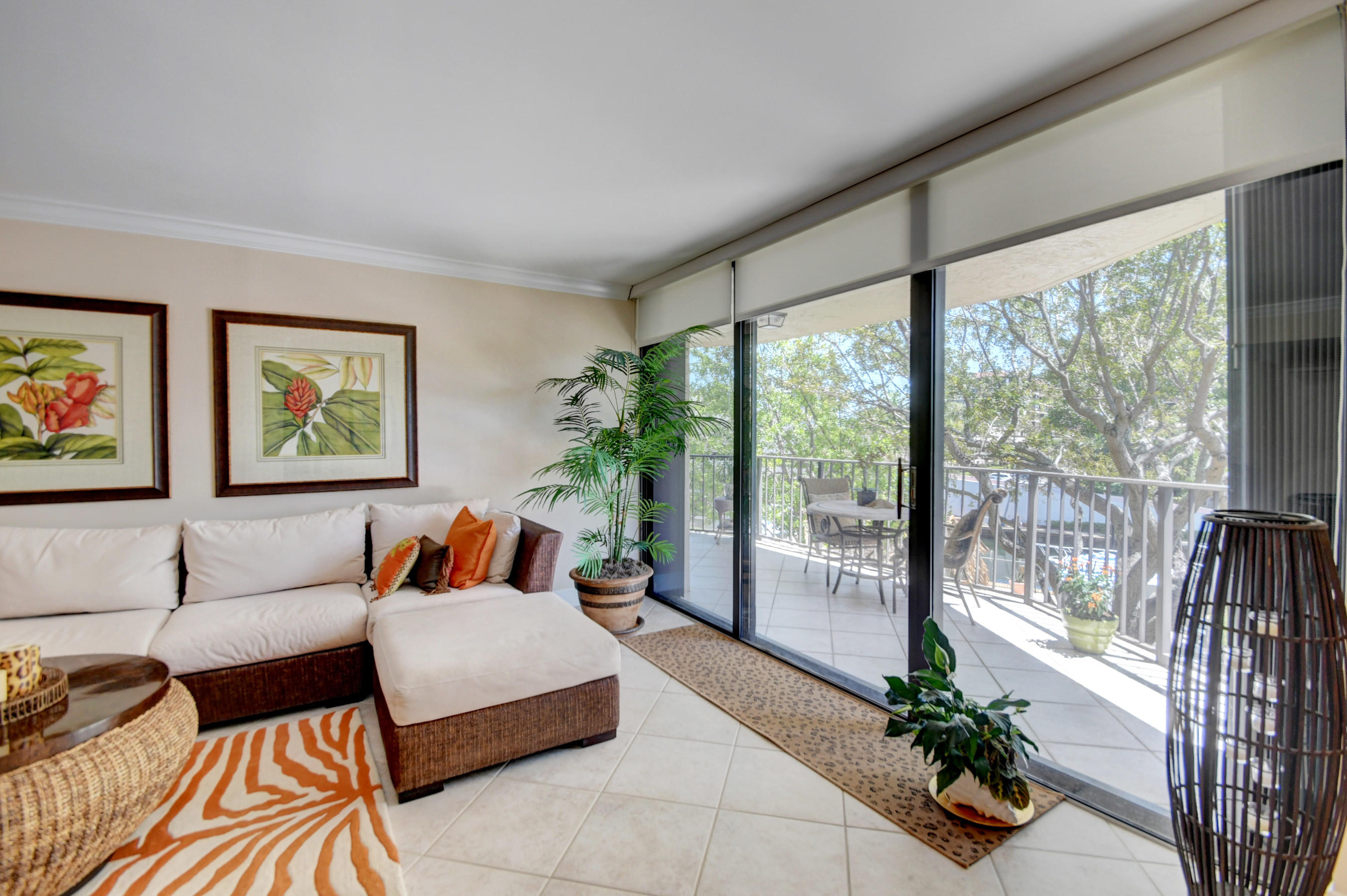 799 Jeffery Street, Unit 3110 Boca Raton, FL 33487 - Photo 8 of 21 LIVING ROOM