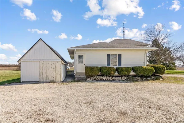 $239,900 | 6064 East 300 North, Union City, IN 47390