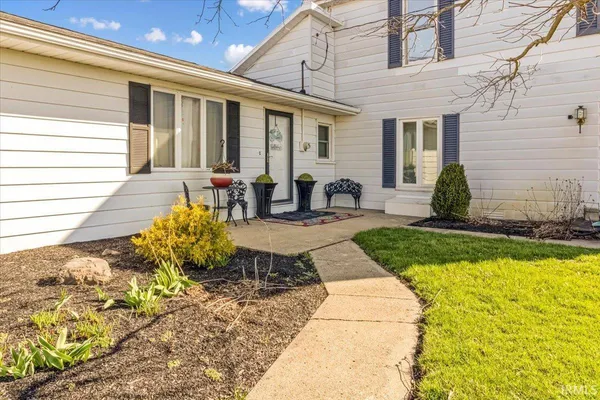 $239,900 | 6064 East 300 North, Union City, IN 47390