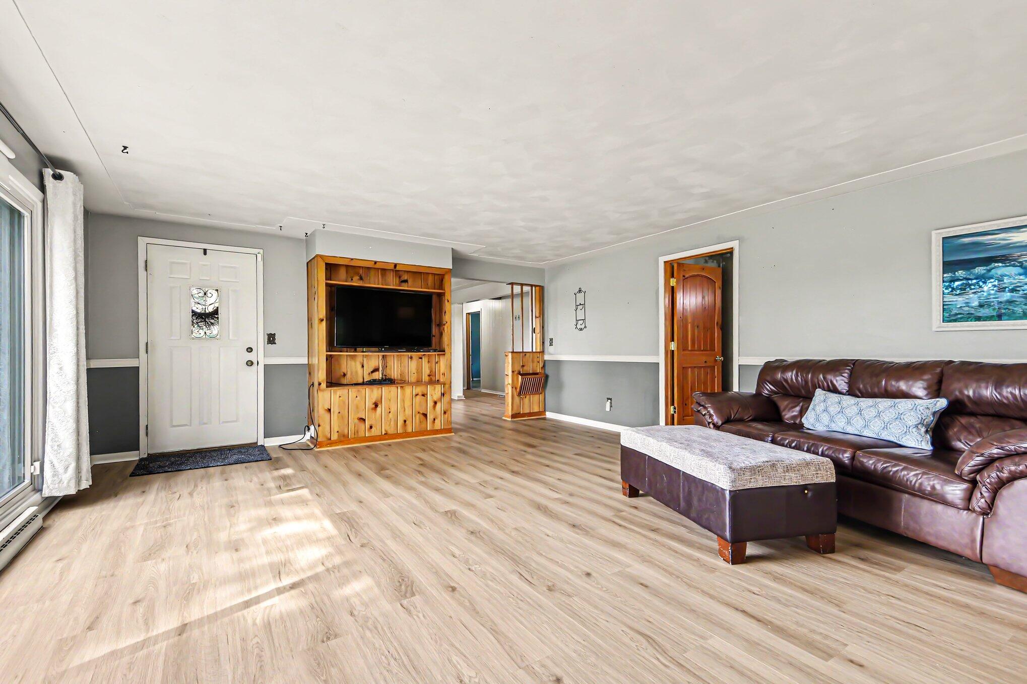 6406 South Ravenna Road Ravenna, MI 49451 - Photo 6 of 60 006_file_6338