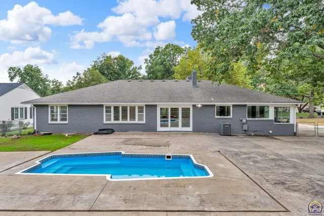 $365,000 | 3636 Southwest Stratford Road, Topeka, KS 66604