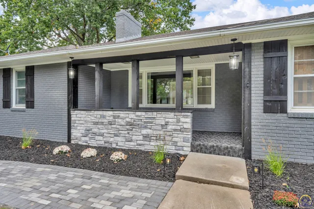 $365,000 | 3636 Southwest Stratford Road, Topeka, KS 66604