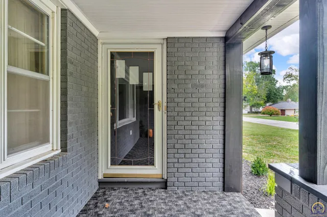 $365,000 | 3636 Southwest Stratford Road, Topeka, KS 66604