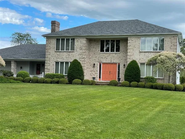 $4,300 | 139 Honeyman Avenue, Middletown, RI 02842