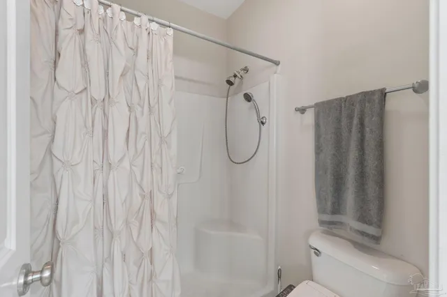 a view of a garden with a tree