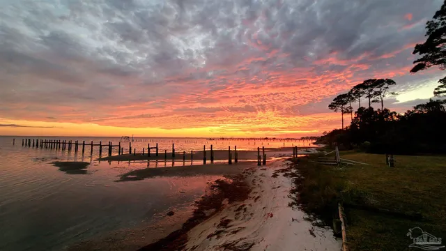 $999,000 | 6817 Tidewater Drive, Navarre, FL 32566