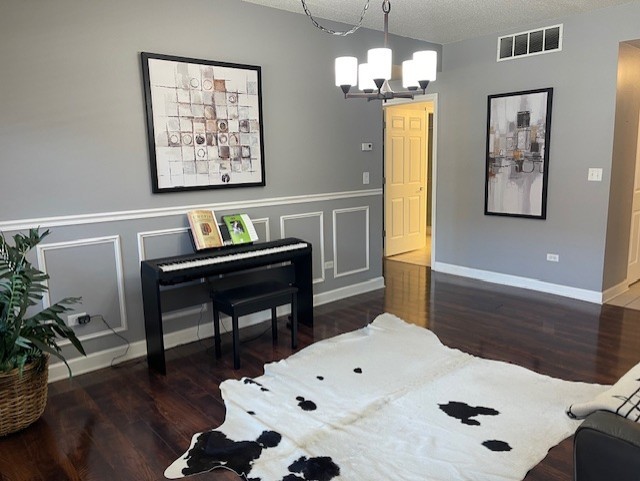 875 East 22nd Street, Unit 204 Lombard, IL 60148 - Photo 20 of 47 a view of a dining room with furniture and wooden floor