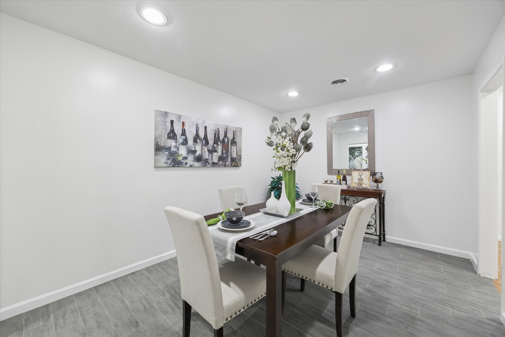 7539 Jason Street Houston, TX 77074 - Photo 9 of 16 a view of a dining room with furniture