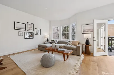 $899,000 | 160 Julian Avenue, Unit 3, San Francisco, CA 94103