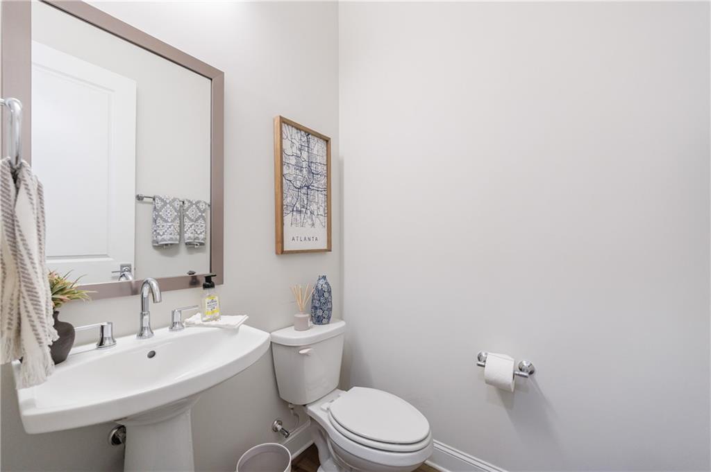 4337 Parkside Place, Unit 10 Atlanta, GA 30342 - Photo 19 of 44