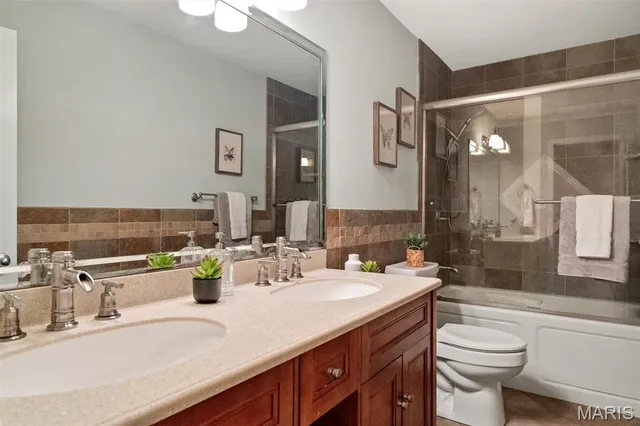 $700,000 | 1925 Wild Horse Creek Road, Wildwood, MO 63038