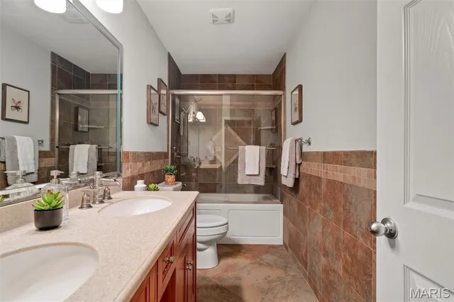 $700,000 | 1925 Wild Horse Creek Road, Wildwood, MO 63038