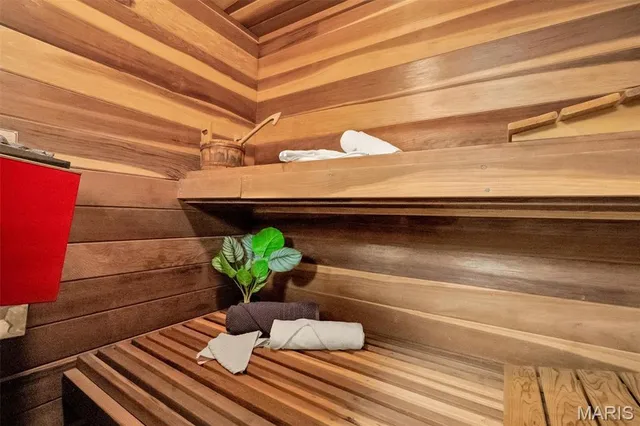 $700,000 | 1925 Wild Horse Creek Road, Wildwood, MO 63038