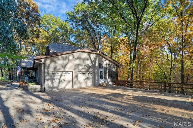 $700,000 | 1925 Wild Horse Creek Road, Wildwood, MO 63038