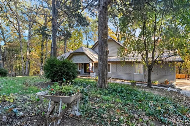 $700,000 | 1925 Wild Horse Creek Road, Wildwood, MO 63038