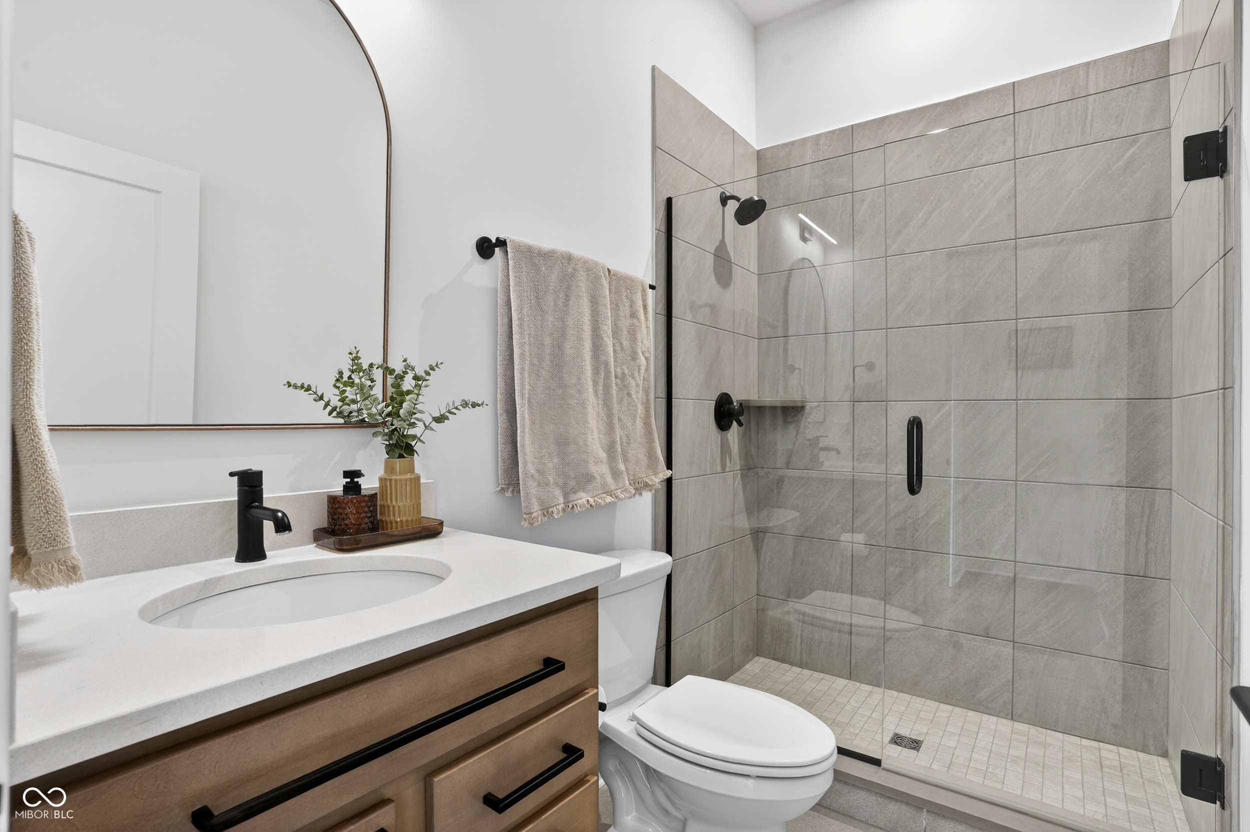 11466 Selsey Road Fishers, IN 46040 - Photo 16 of 38 Gallery Image 16