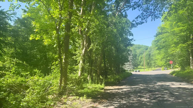 $60,000 | 31 Bruschayt Drive, Hamden, CT 06518