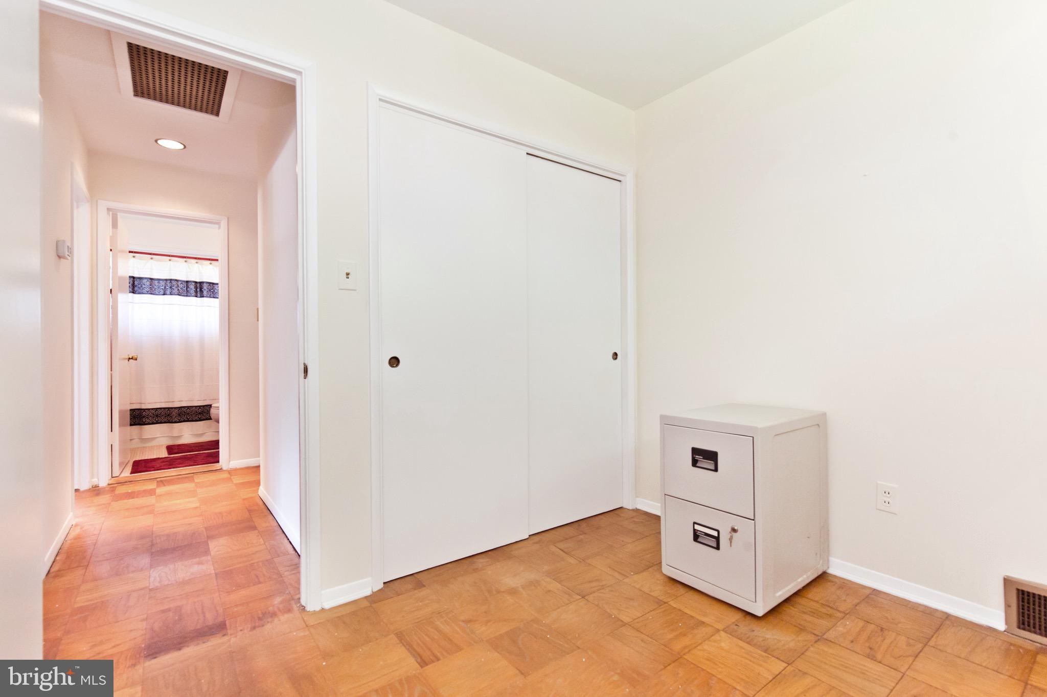 5902 Hanover Avenue Springfield, VA 22150 - Photo 15 of 28 bedroom