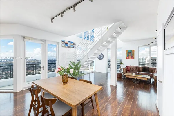 $5,800 | 60 Southwest 13th Street, Unit 4613, Miami, FL 33130