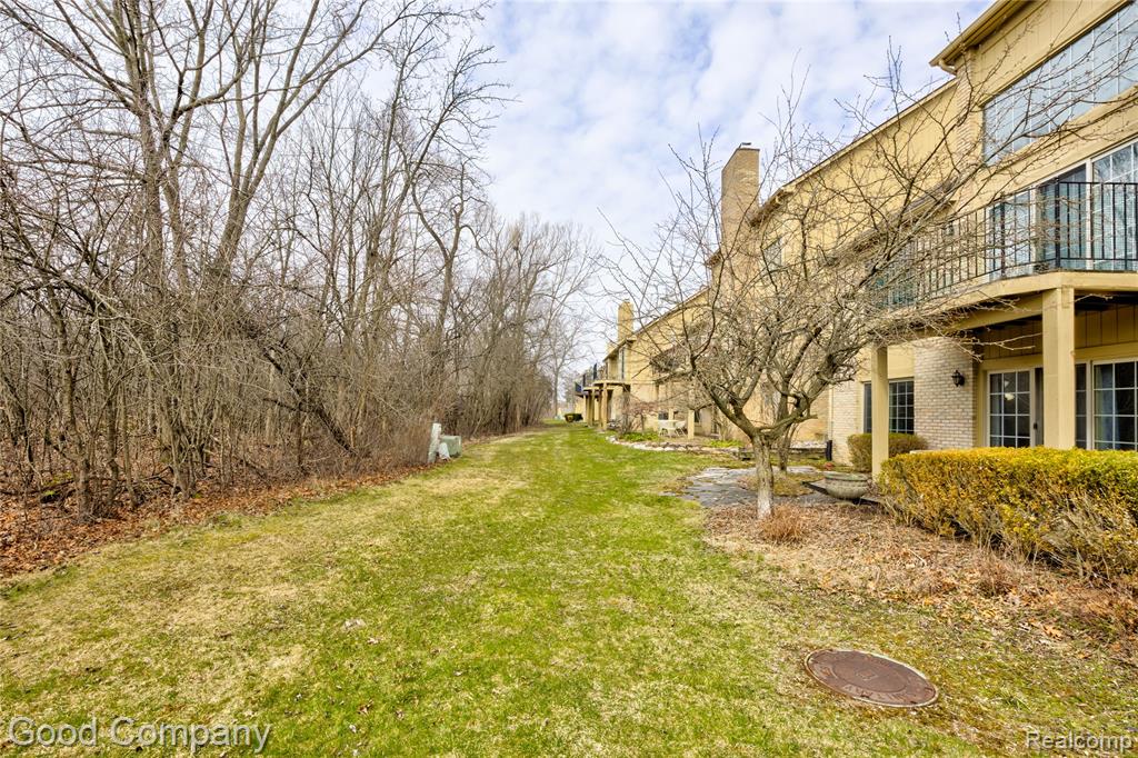 6255 Celeste Road West Bloomfield, MI 48322 - Photo 47 of 50
