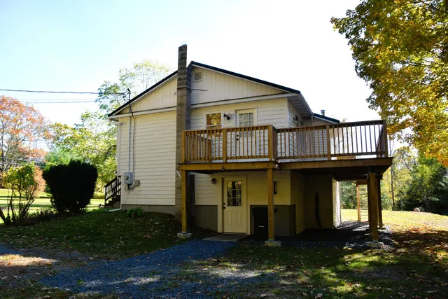 $389,900 | 423 East River Road, Skowhegan, ME 04976