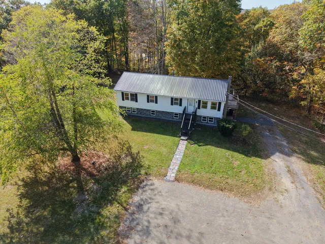 $389,900 | 423 East River Road, Skowhegan, ME 04976