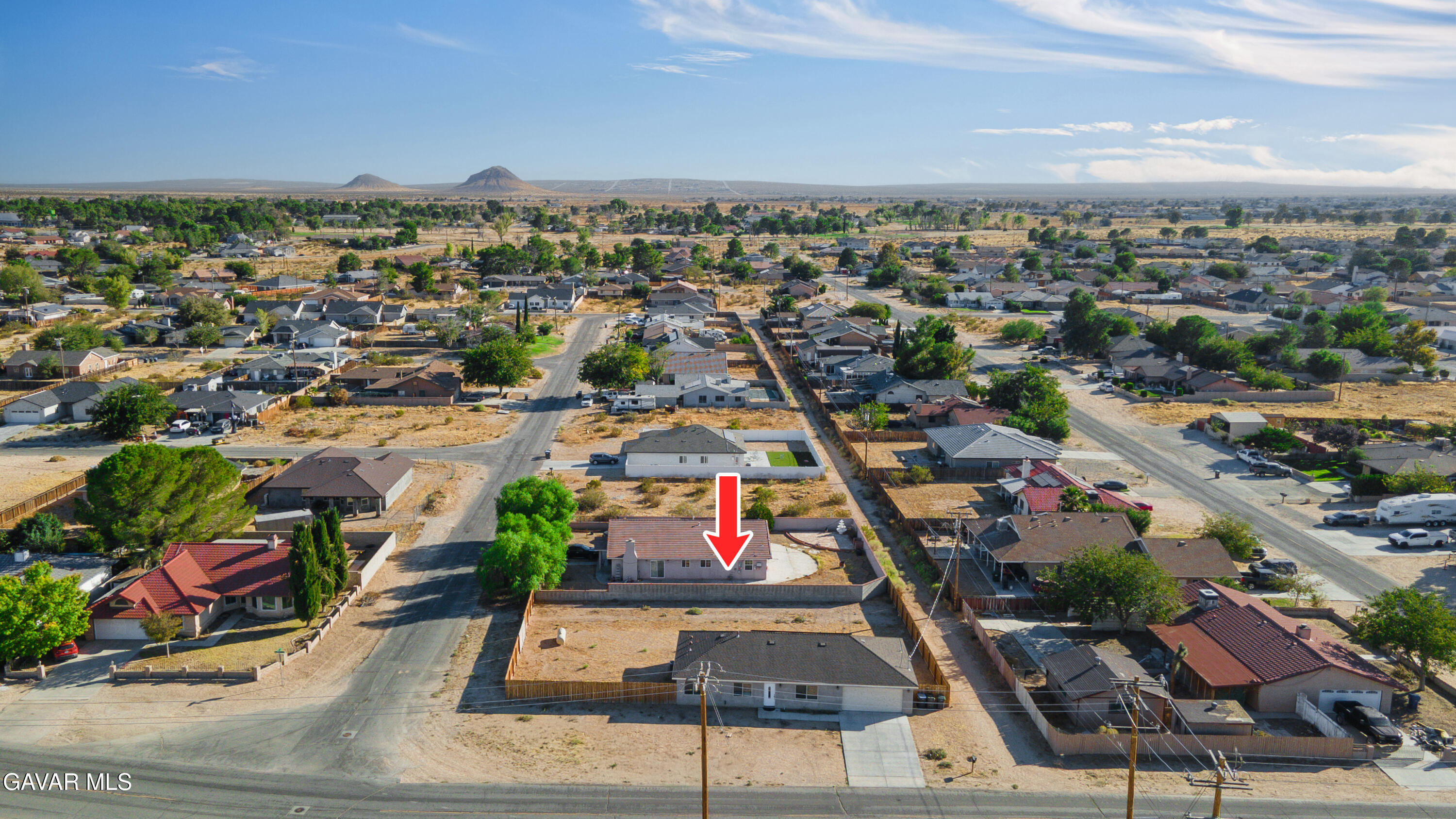 10016 Mendiburu Road California City, CA 93505 - Photo 35 of 36 26.10.7 Mendiburu Exterior-2