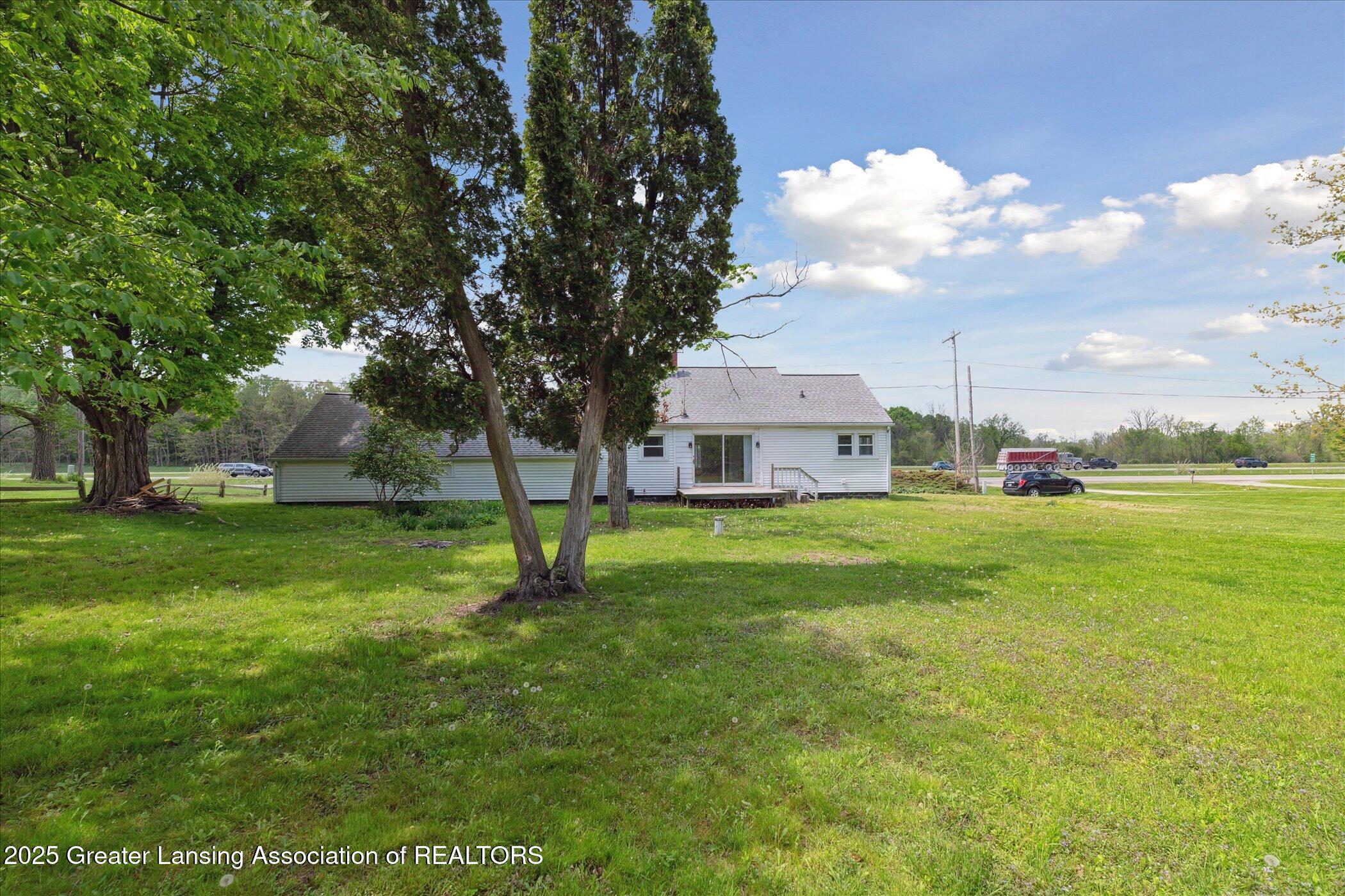 2468 Lansing Road Charlotte, MI 48813 - Photo 29 of 31 29-2468-Lansing-Rd-Charlotte-MI-48813-Wi