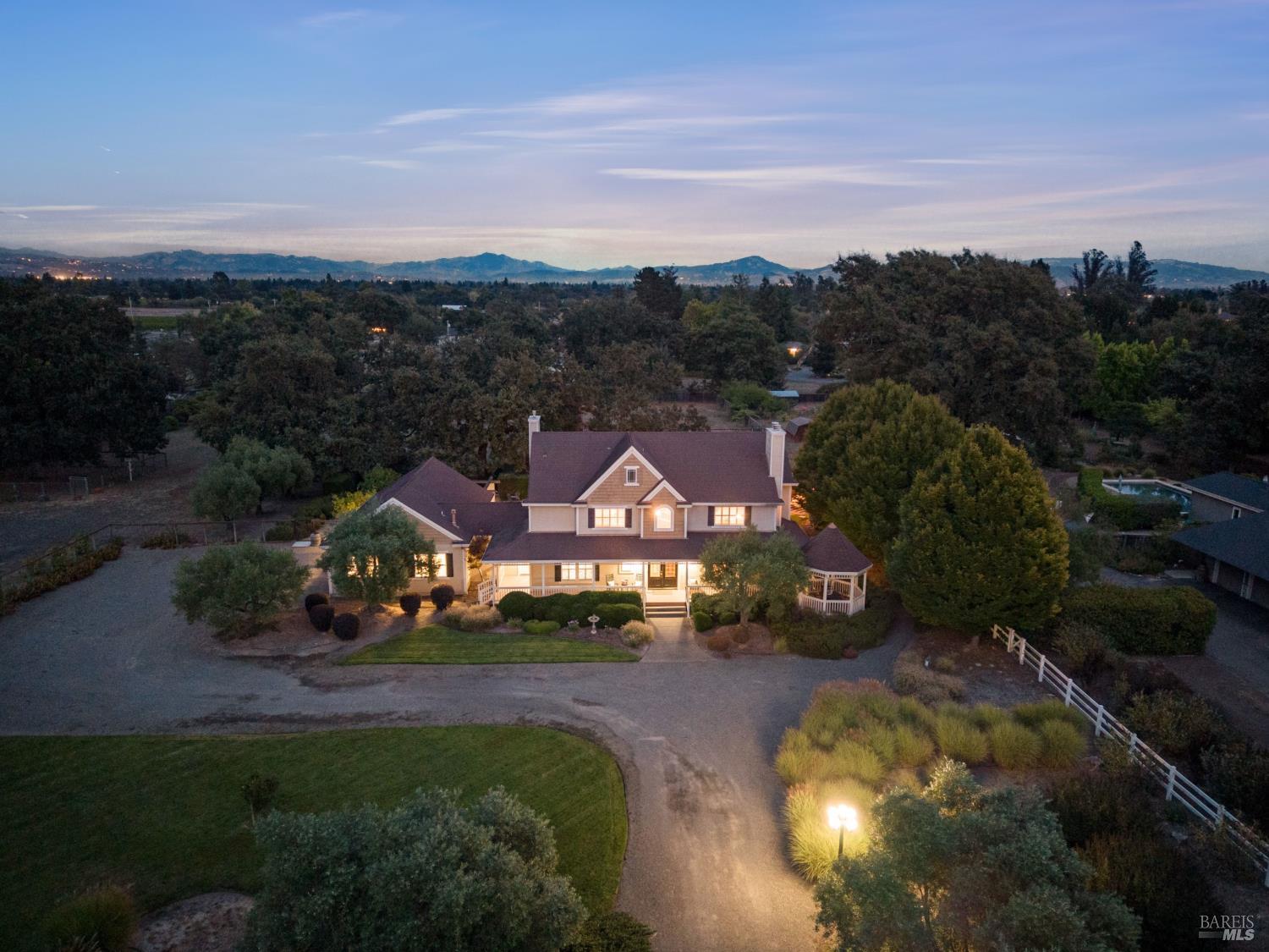 382 Laguna Vista Road Santa Rosa, CA 95401 - Photo 1 of 90 Gallery Image 1