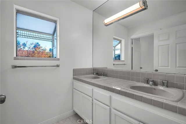 $828,000 | 16024 Hart Street, Van Nuys, CA 91406