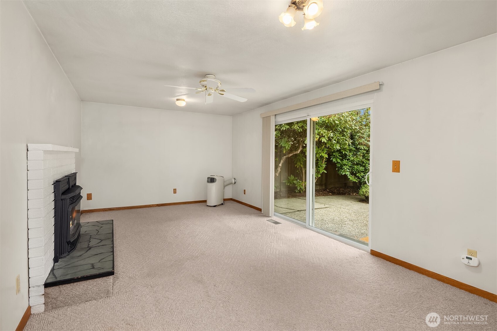 4908 Northeast 24th Street Renton, WA 98059 - Photo 8 of 25 Gallery Image 8